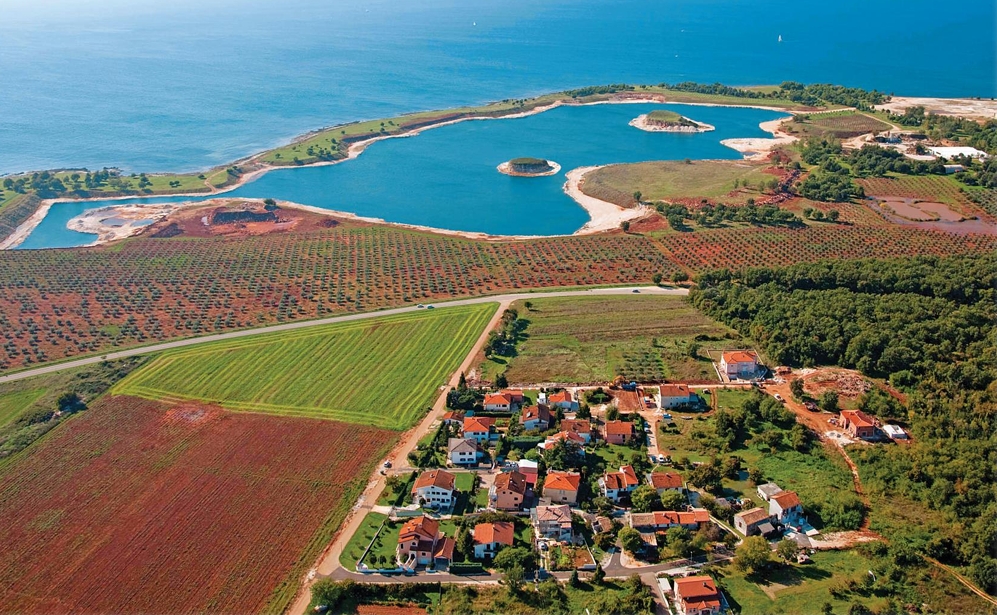 Sustainable luxury real estate